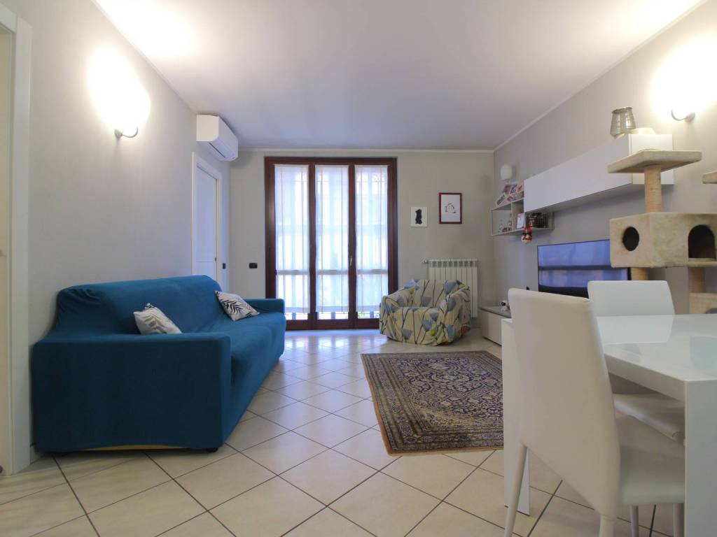 appartamento in vendita a San Martino Siccomario in zona Bivio Cava