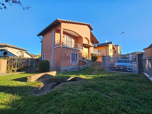 appartamento in vendita a San Martino Siccomario in zona Madonna