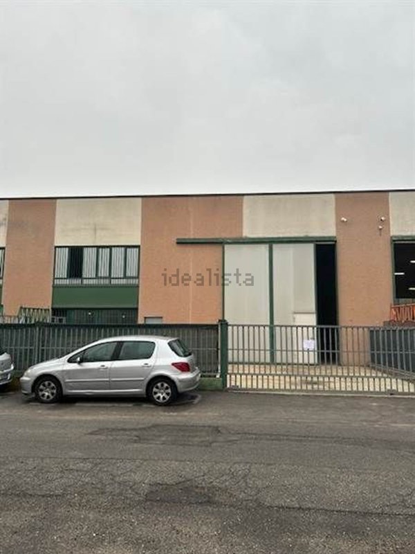 locale di sgombero in vendita a San Martino Siccomario