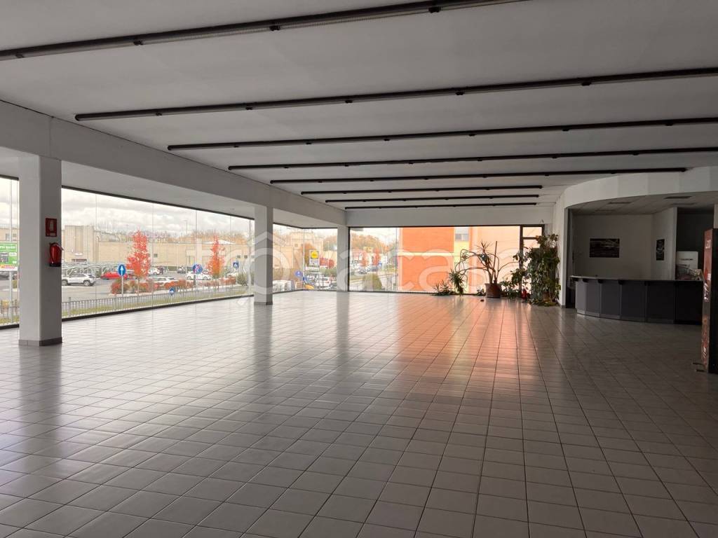 capannone in vendita a San Martino Siccomario