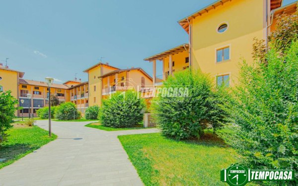 appartamento in vendita a San Martino Siccomario in zona Madonna