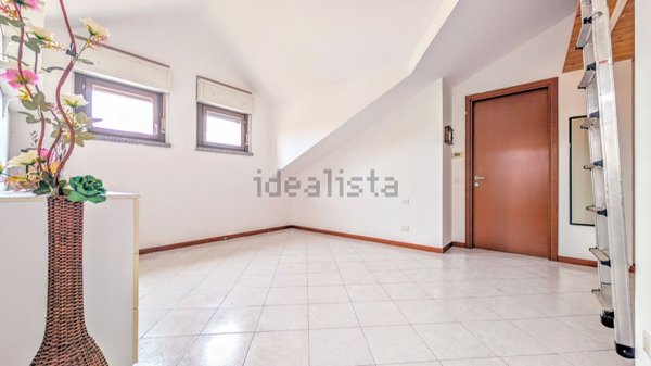 appartamento in vendita a San Martino Siccomario in zona Bivio Cava