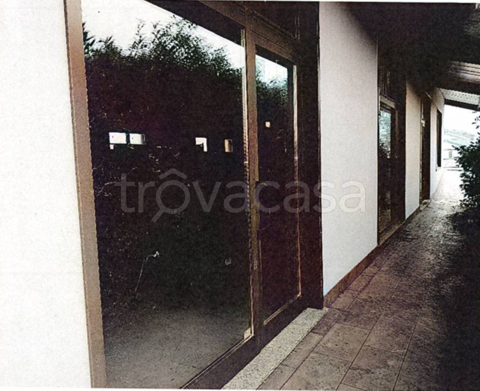 negozio in vendita a San Martino Siccomario