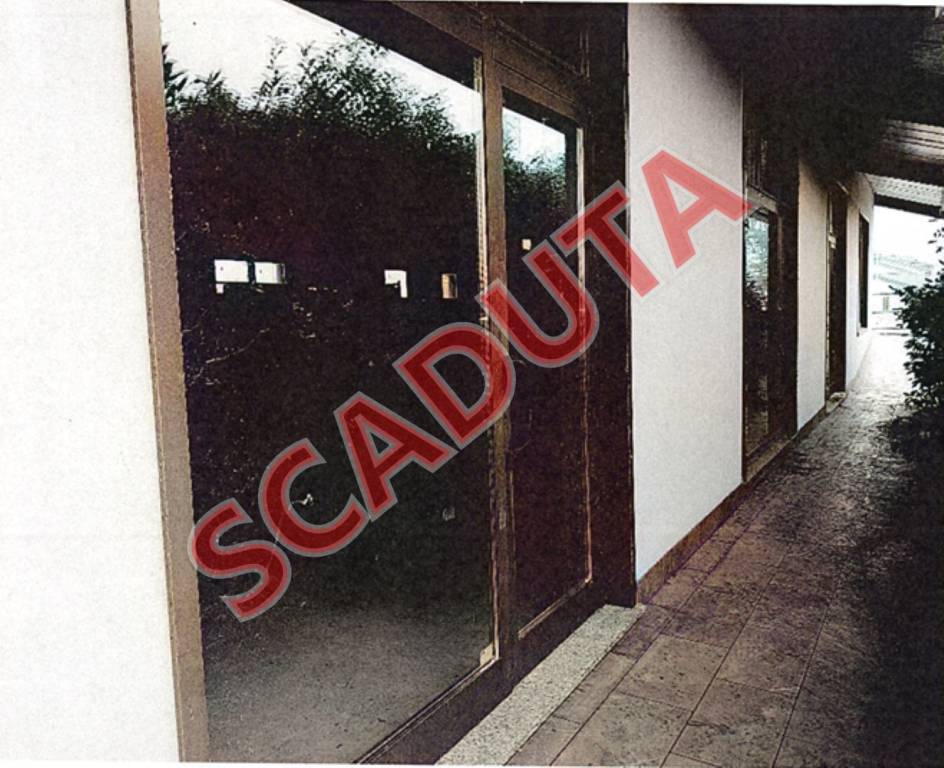 negozio in vendita a San Martino Siccomario