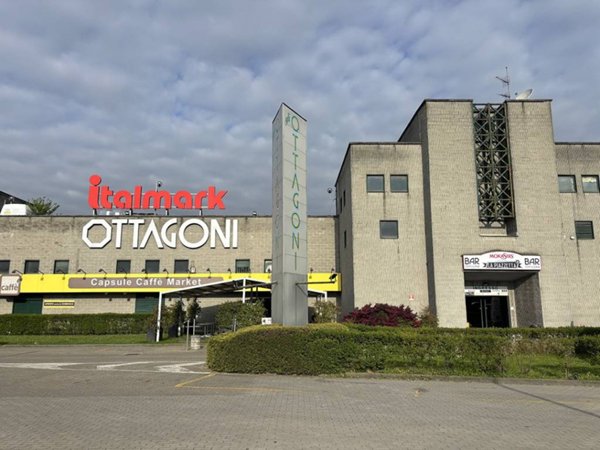 negozio in vendita a San Martino Siccomario