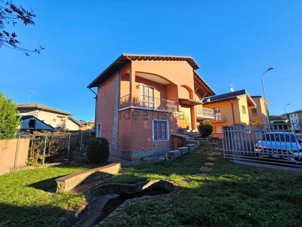 appartamento in vendita a San Martino Siccomario in zona Madonna