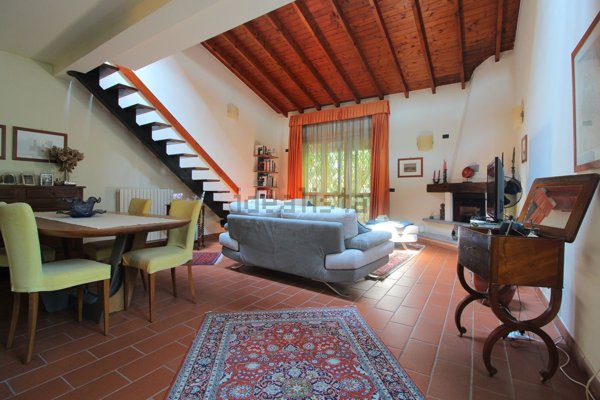 casa indipendente in vendita a San Martino Siccomario in zona Madonna