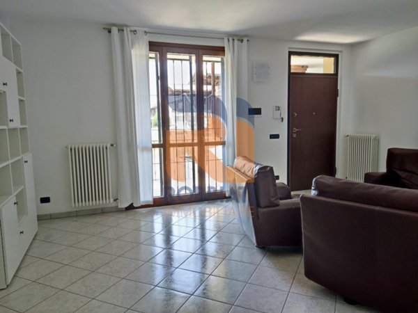 appartamento in vendita a San Martino Siccomario in zona Santa Croce