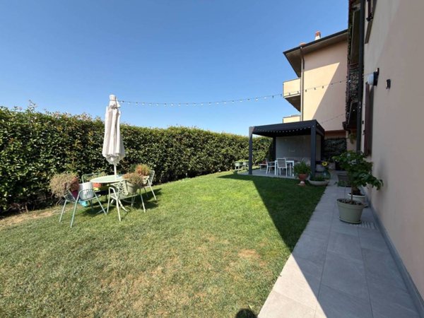 appartamento in vendita a San Martino Siccomario in zona Bivio Cava