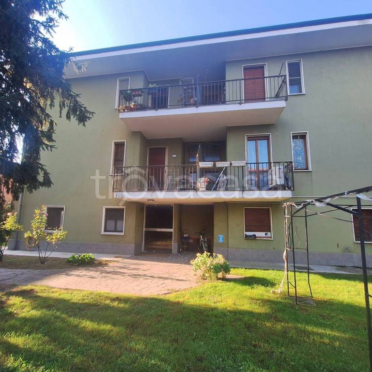 appartamento in vendita a San Martino Siccomario in zona Madonna
