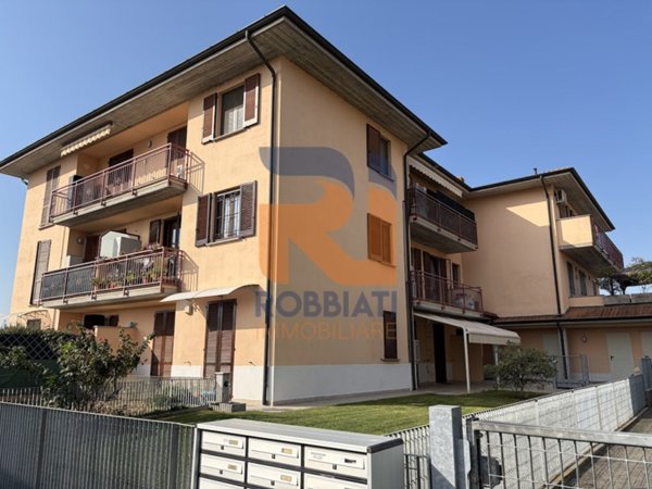 appartamento in vendita a San Martino Siccomario in zona Bivio Cava