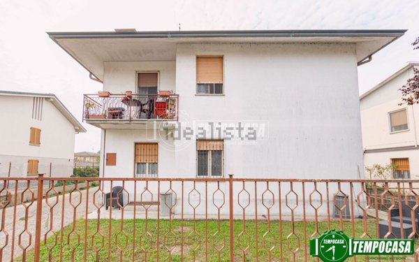 appartamento in vendita a San Martino Siccomario in zona Bivio Cava