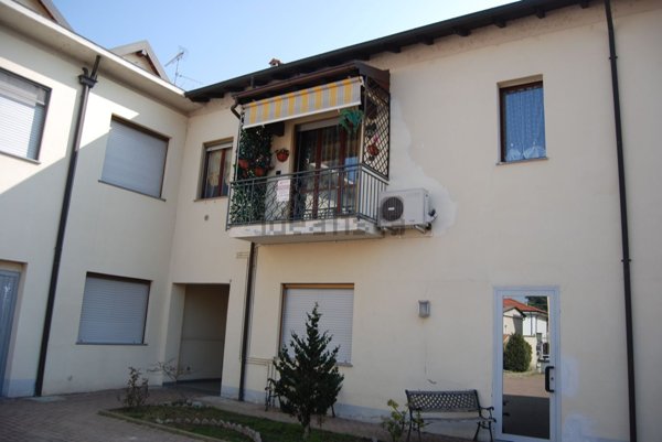 appartamento in vendita a Sannazzaro de' Burgondi