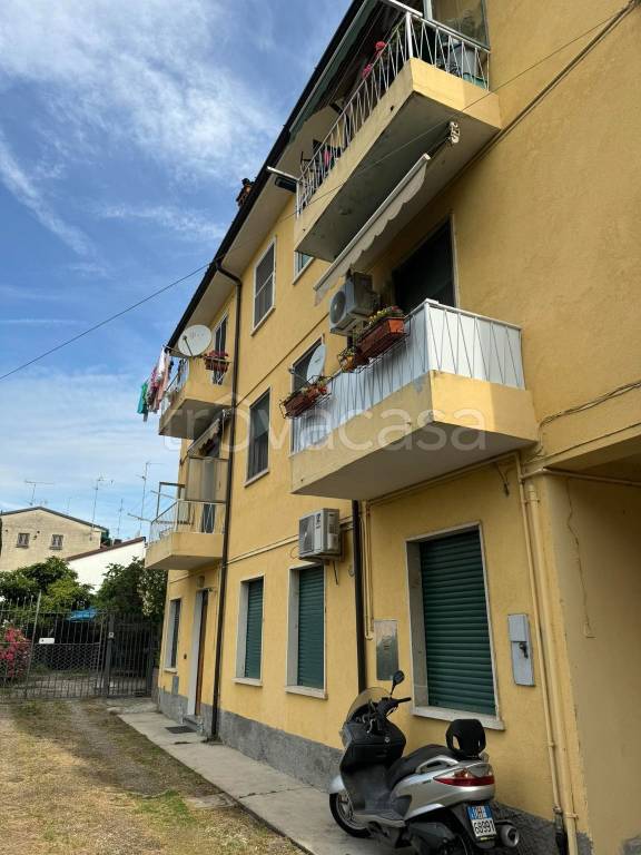 appartamento in vendita a Sannazzaro de' Burgondi