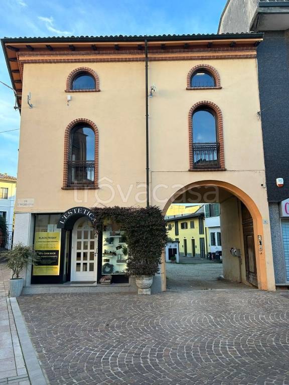 appartamento in vendita a Sannazzaro de' Burgondi
