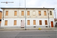 casa indipendente in vendita a Sannazzaro de' Burgondi