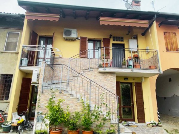 appartamento in vendita a Sannazzaro de' Burgondi