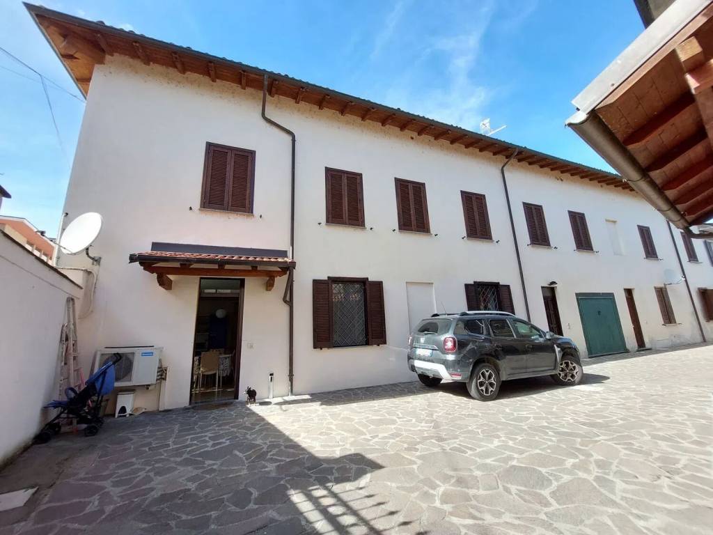 appartamento in vendita a Sannazzaro de' Burgondi