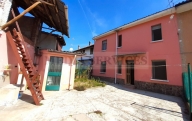 casa indipendente in vendita a Sannazzaro de' Burgondi
