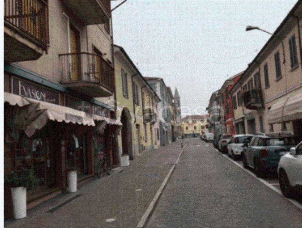 appartamento in vendita a Sannazzaro de' Burgondi