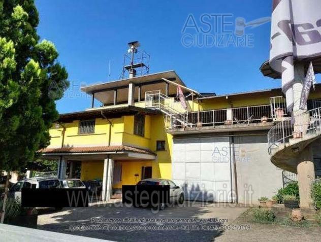 terreno edificabile in vendita a Sannazzaro de' Burgondi