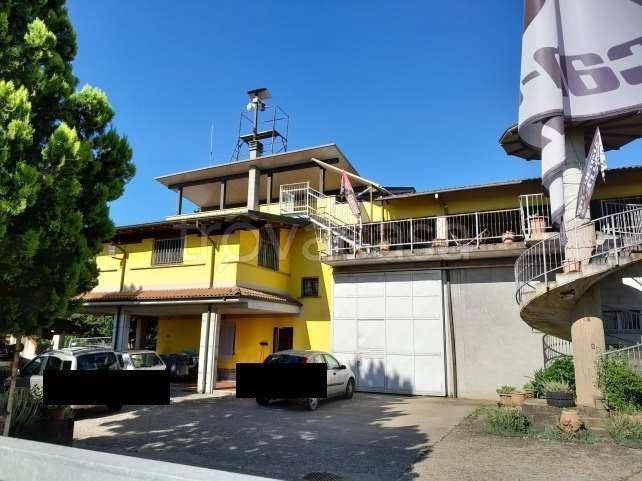 casa indipendente in vendita a Sannazzaro de' Burgondi