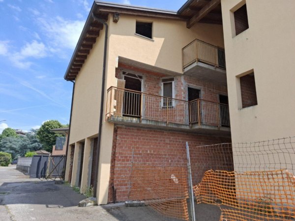 appartamento in vendita a Sannazzaro de' Burgondi
