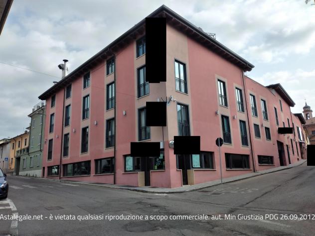 negozio in vendita a Sannazzaro de' Burgondi