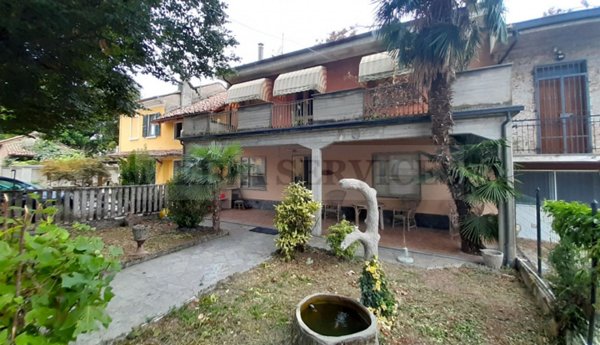 casa indipendente in vendita a Sannazzaro de' Burgondi