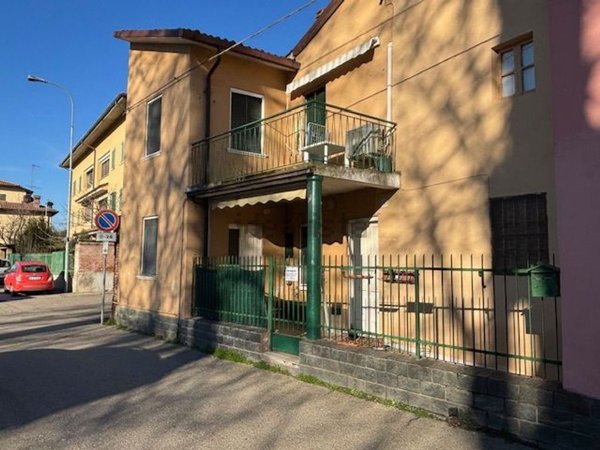 casa indipendente in vendita a Sannazzaro de' Burgondi
