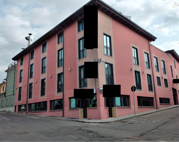 negozio in vendita a Sannazzaro de' Burgondi