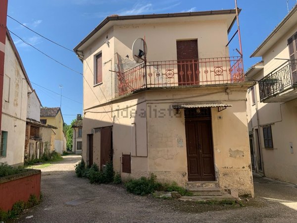 appartamento in vendita a Sannazzaro de' Burgondi