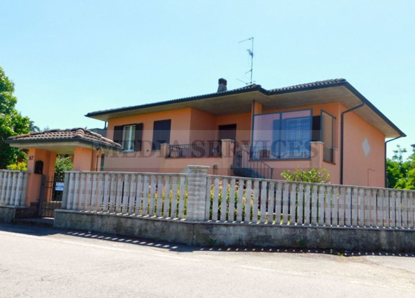 casa indipendente in vendita a Sannazzaro de' Burgondi