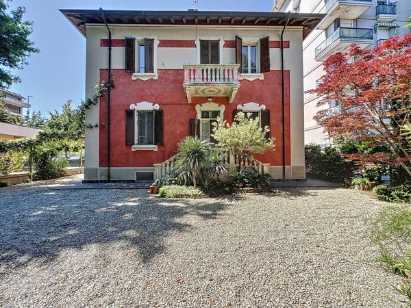 casa indipendente in vendita a Sannazzaro de' Burgondi