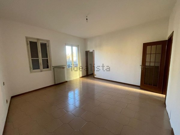 casa indipendente in vendita a Sannazzaro de' Burgondi