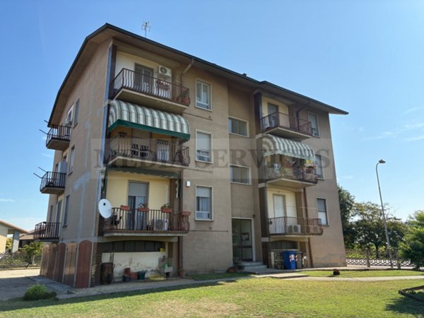 appartamento in vendita a Sannazzaro de' Burgondi