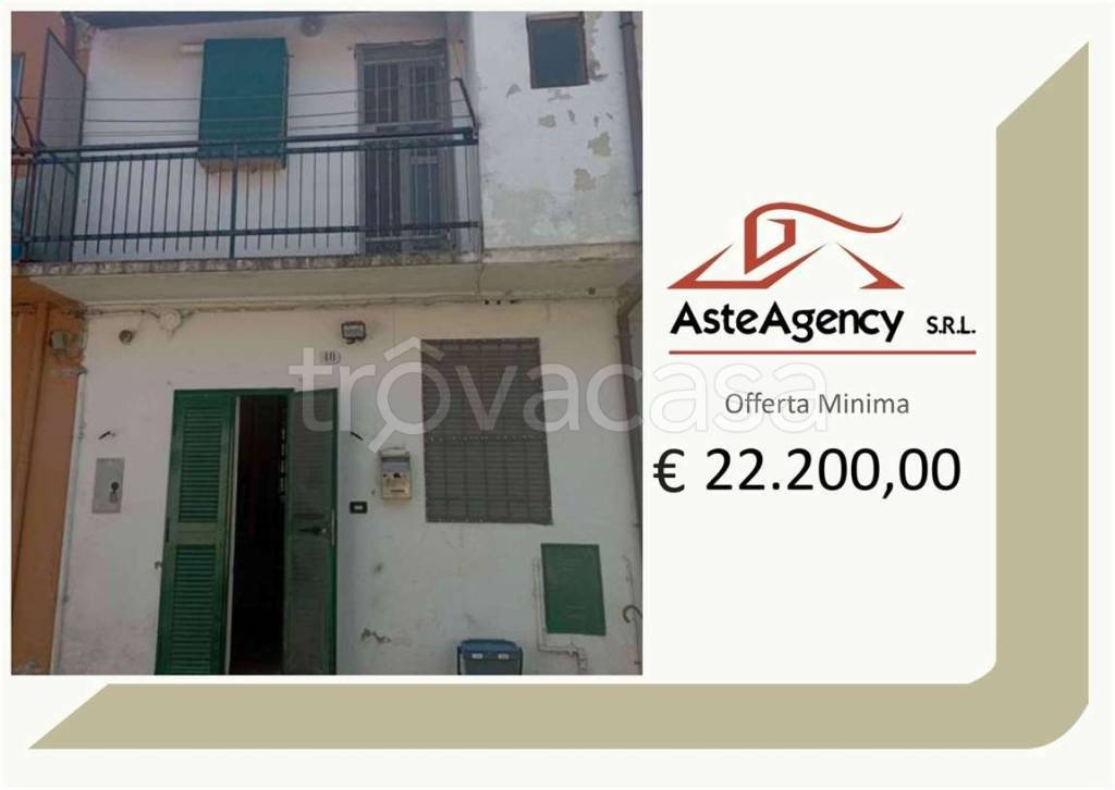 casa indipendente in vendita a Sannazzaro de' Burgondi