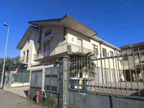 appartamento in vendita a Sannazzaro de' Burgondi