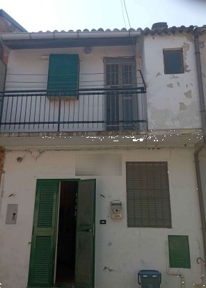 casa indipendente in vendita a Sannazzaro de' Burgondi