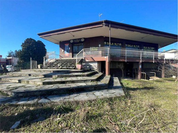 intera palazzina in vendita a Sannazzaro de' Burgondi