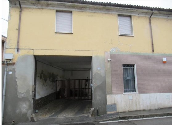 casa indipendente in vendita a Sannazzaro de' Burgondi