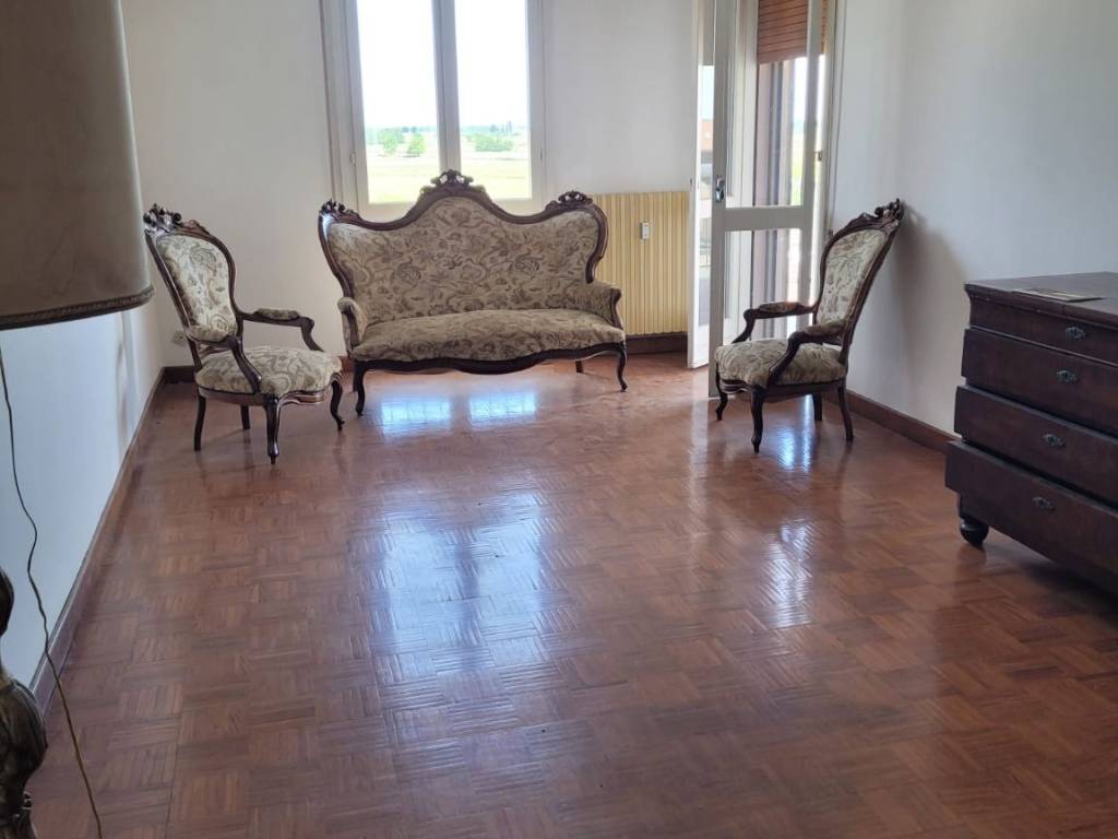 appartamento in vendita a Sannazzaro de' Burgondi