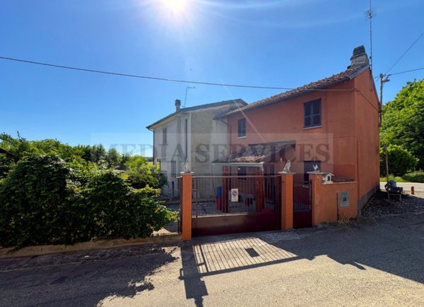 casa indipendente in vendita a Sannazzaro de' Burgondi