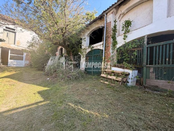 appartamento in vendita a Sannazzaro de' Burgondi