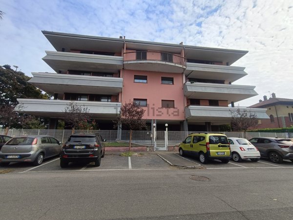 appartamento in vendita a Sannazzaro de' Burgondi