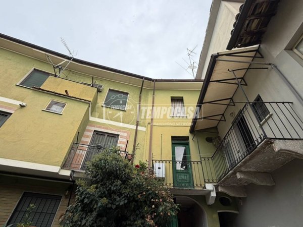 appartamento in vendita a Sannazzaro de' Burgondi