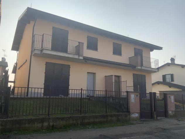 casa indipendente in vendita a Santa Cristina e Bissone