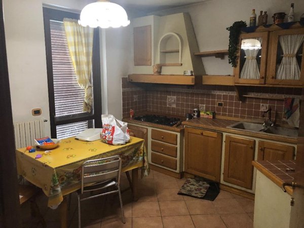 casa indipendente in vendita a Santa Cristina e Bissone