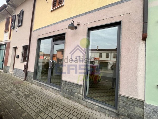 ufficio in vendita a Santa Cristina e Bissone in zona Santa Cristina
