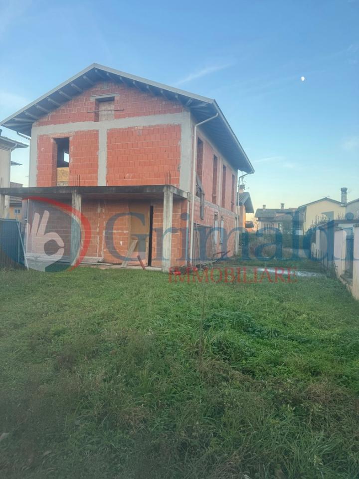 casa indipendente in vendita a Santa Cristina e Bissone